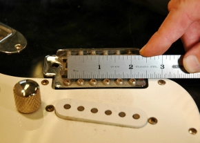 Squier Stratocaster Mounting